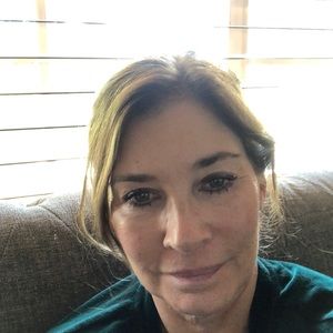 Meet your Posher, Elaine